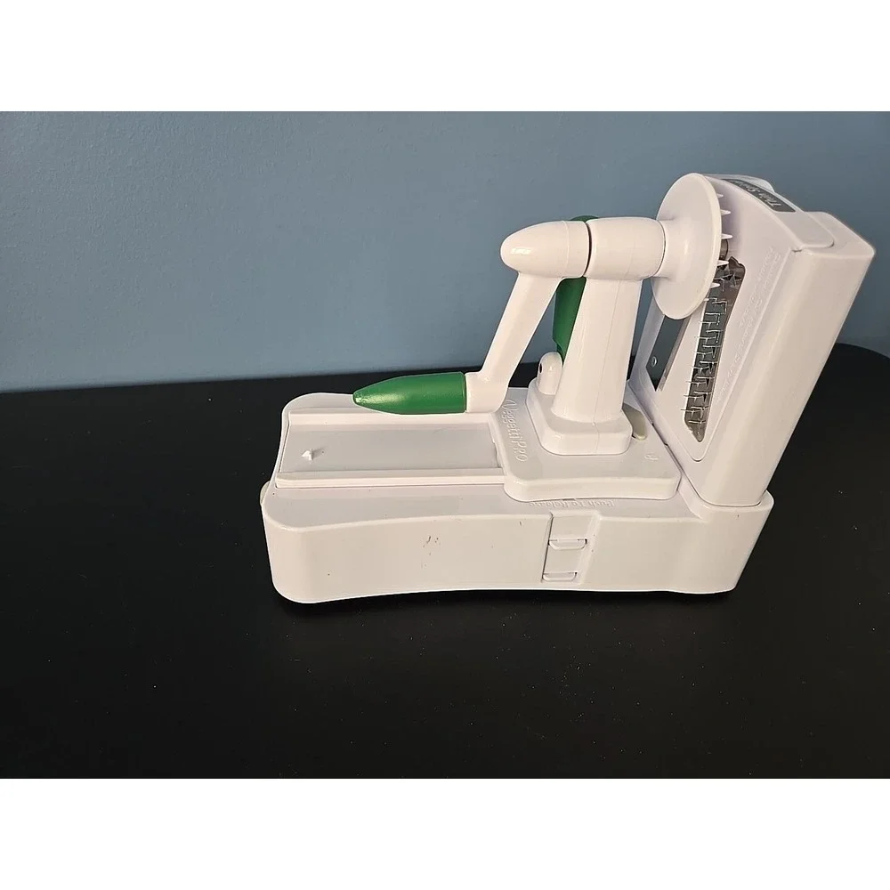 Veggetti PRO - Slicer and Peeler - Slice, Shred, & Cut NEW